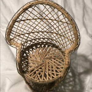 Wicker chair plant holder